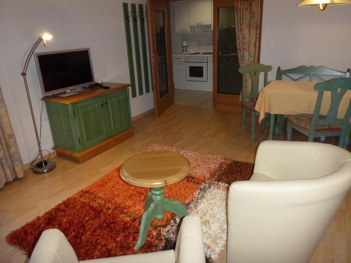 Appartements Garni Alpin Live Samnaun Oda fotoğraf
